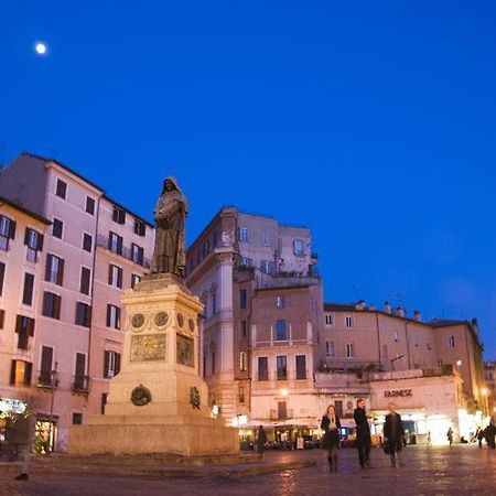 Casa Vacanze Campo De' Fiori روما المظهر الخارجي الصورة